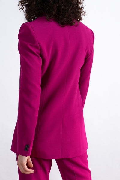 pinker Anzug aus Lyocell mit Blazer und schmaler Anzuhose Rückenansicht