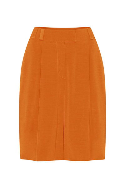 orange knielange Shorts